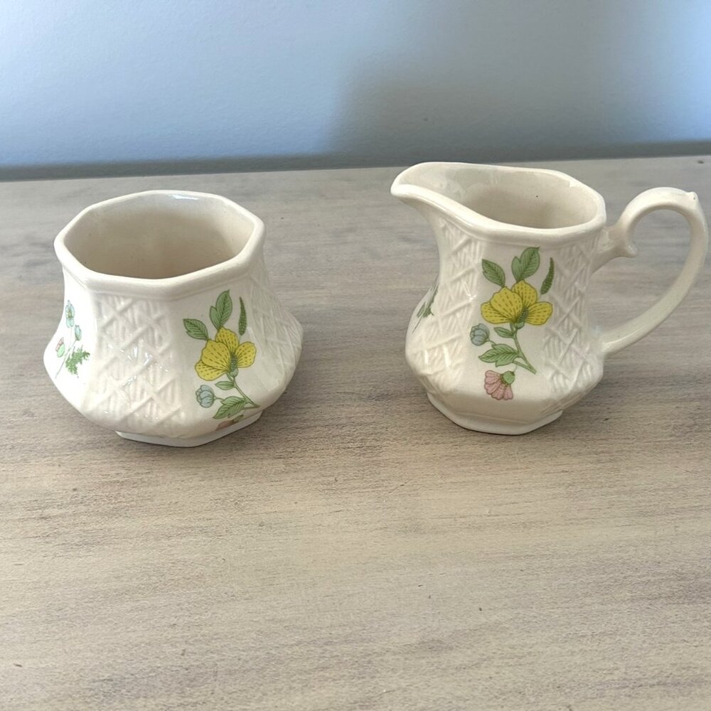 Sadler Basket Weave Cream and Sugar Dish Set  Made in England